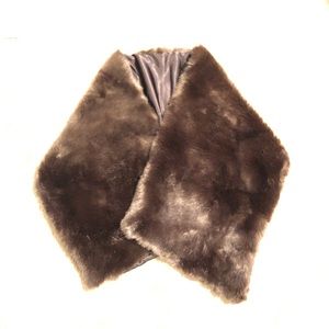 Brown faux fur shawl